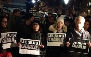 Protesters in London hold up signs reading "I am Charlie" - Photo: Telegraph