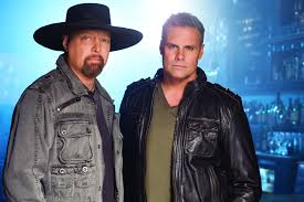 19-Year-Old Son of Country Music Star Dies. Nashville, TN (September 27, 2015) – Eddie Montgomery, one-half of the award-winning duo Montgomery Gentry, lost his son Hunter today after an accident that had the 19-year-old on life support in a Kentucky hospital.
