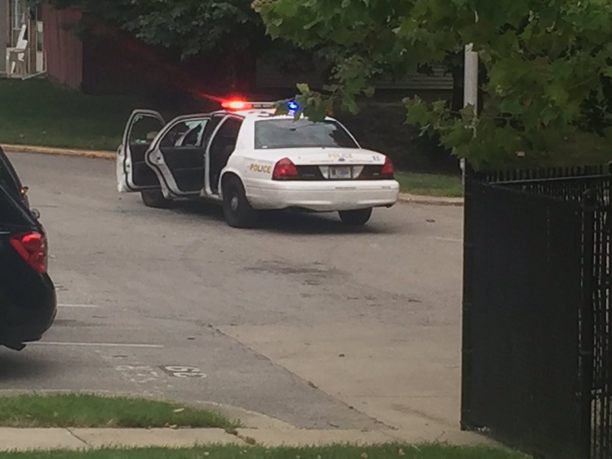 Police Officer Shot In Indianapolis Suspect Dead Breaking911 3878